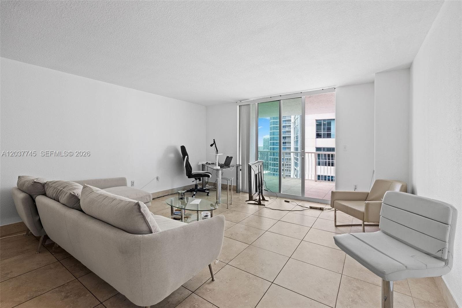 1200 Brickell Bay Dr # 3714, Miami FL 33131