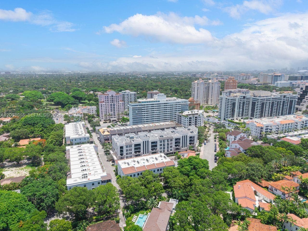 718 Valencia Ave # 403, Coral Gables FL 33134