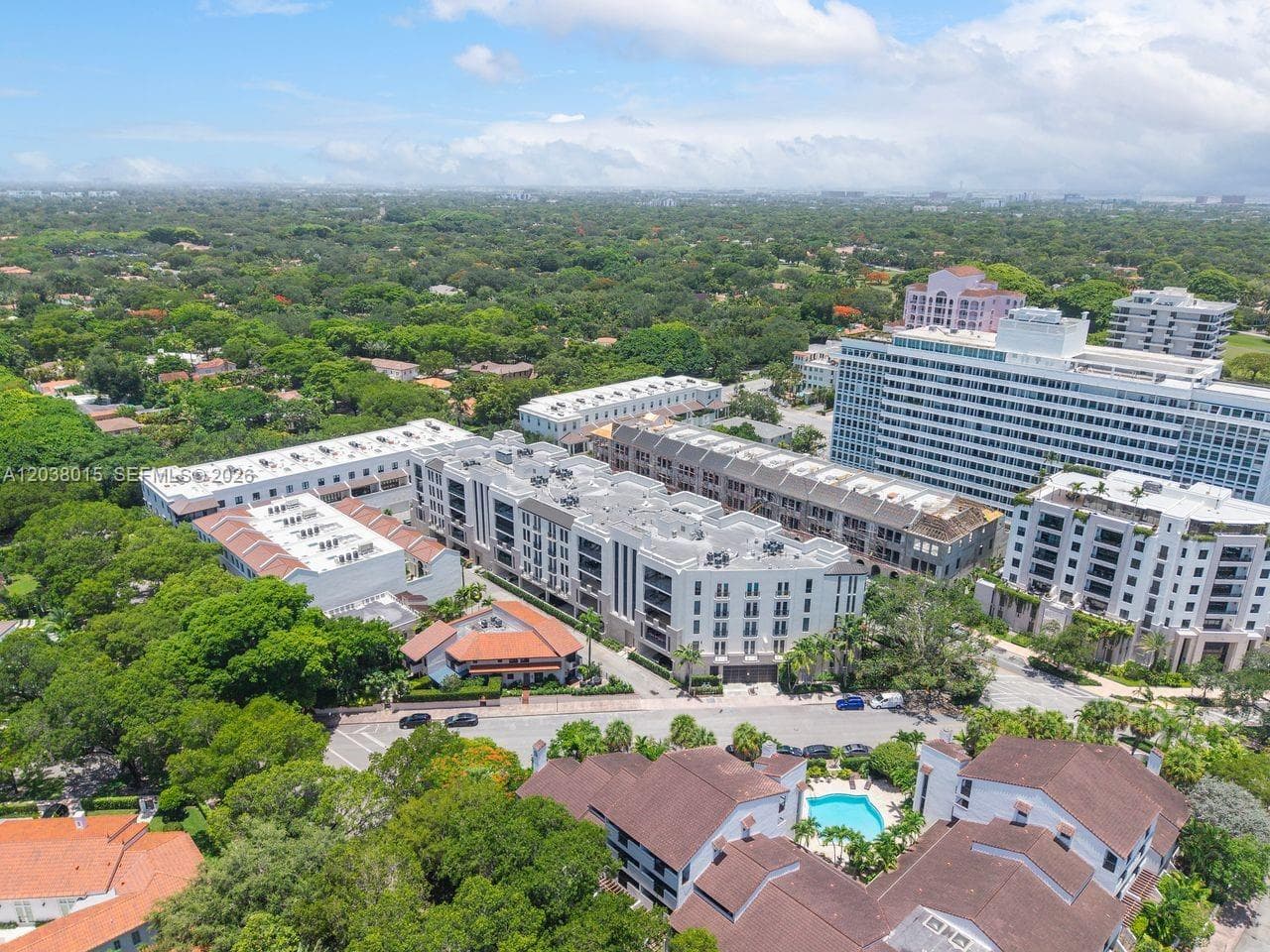 718 Valencia Ave # 403, Coral Gables FL 33134