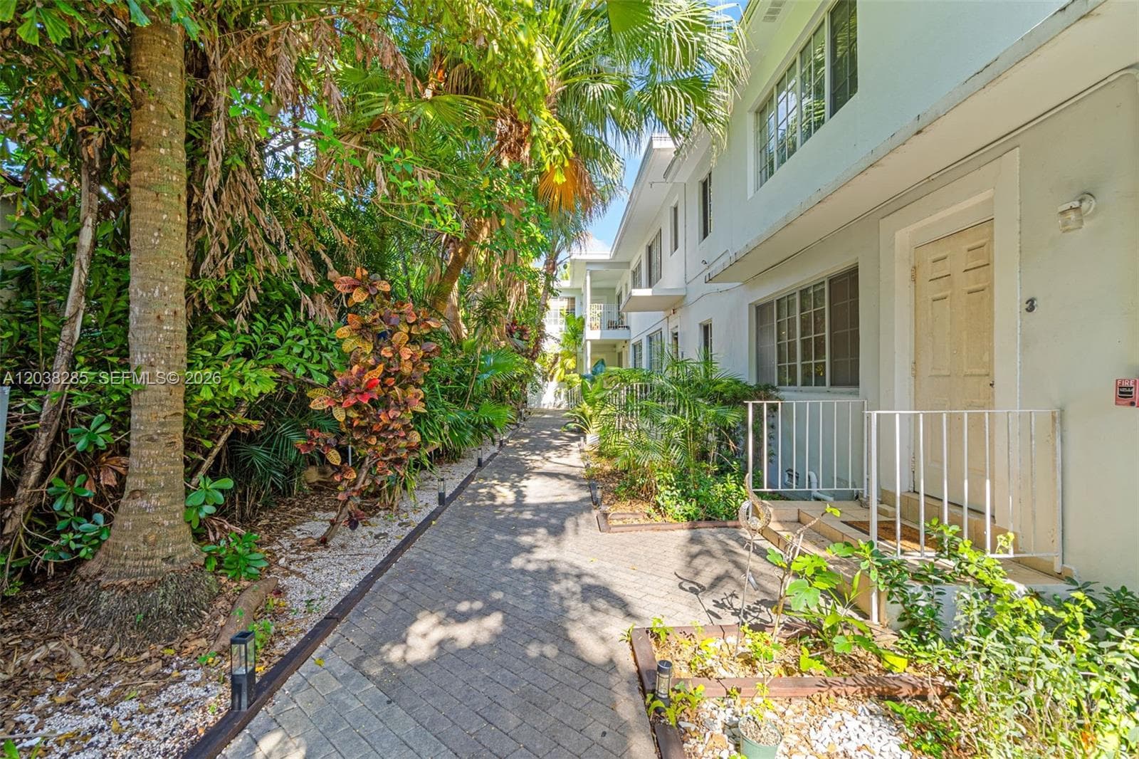 840 Lenox Ave # 3, Miami Beach FL 33139