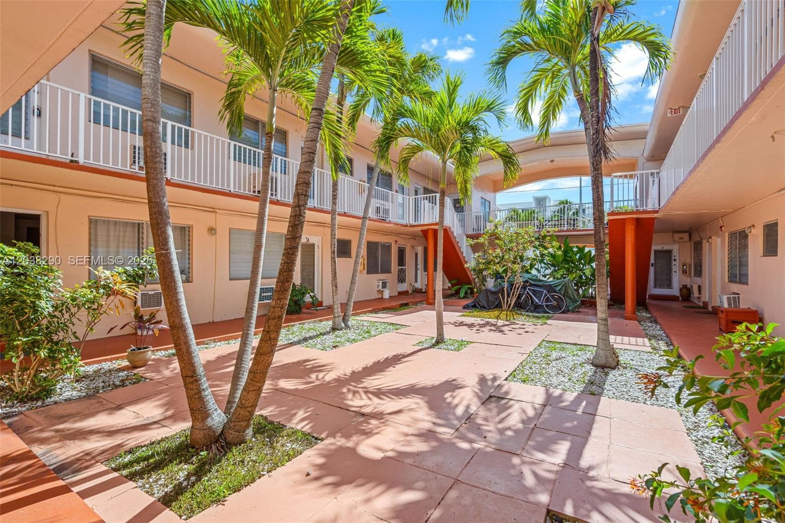 7840 Harding Ave # 3, Miami Beach FL 33141