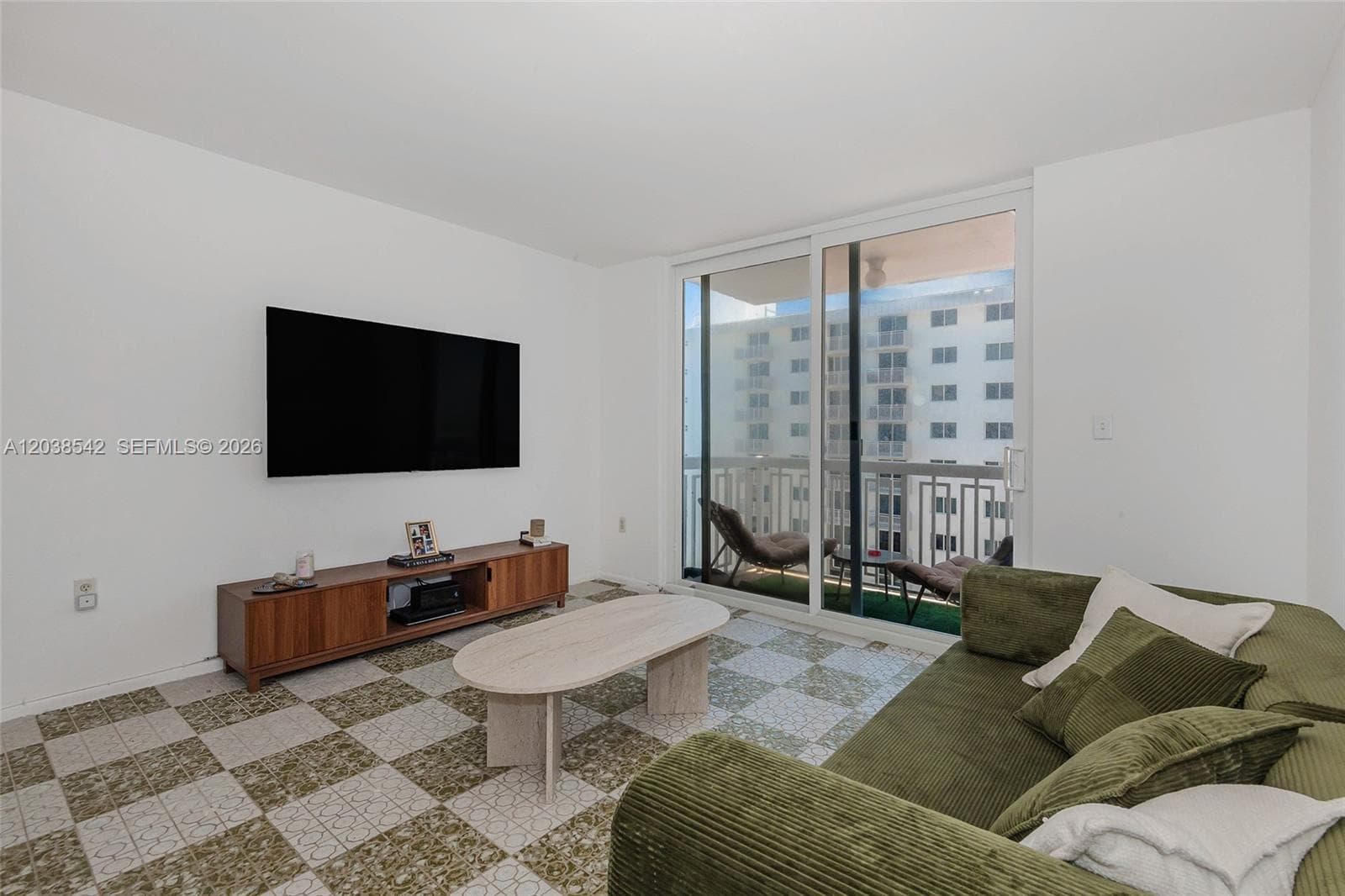 401 Ocean Dr # 810, Miami Beach FL 33139