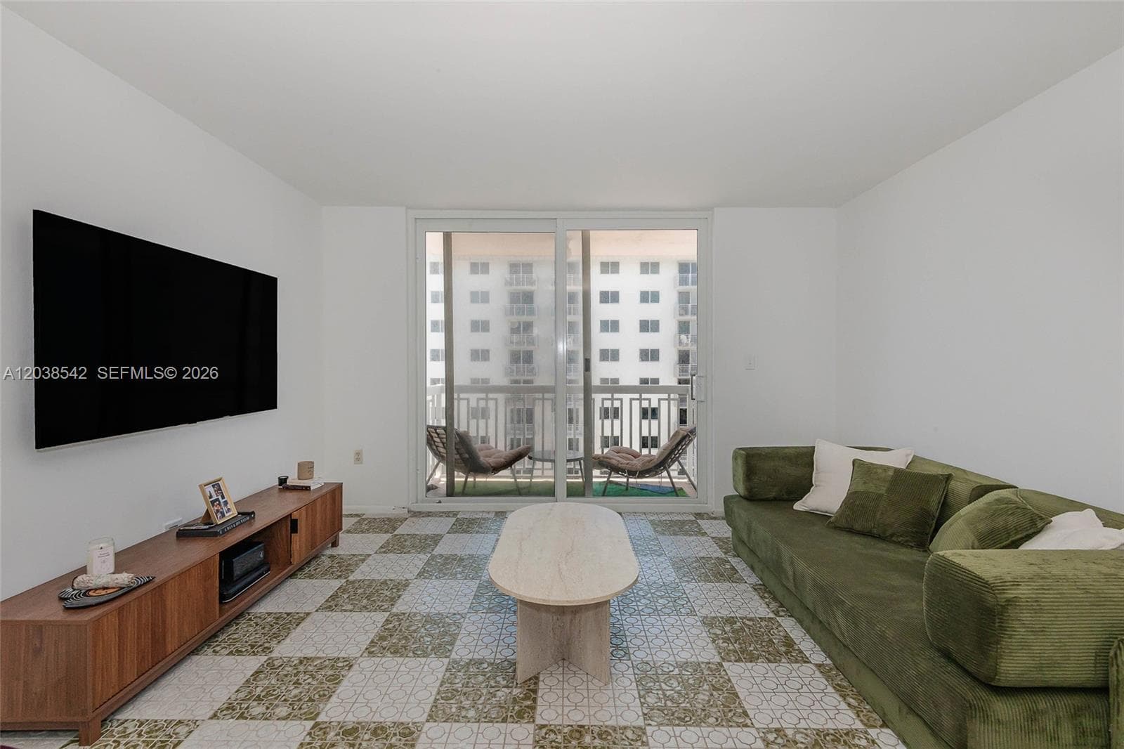 401 Ocean Dr # 810, Miami Beach FL 33139