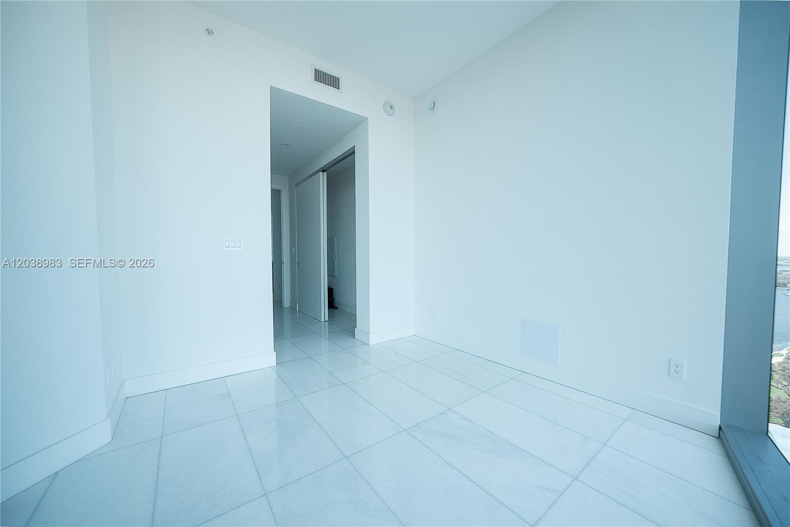 175 SE 25th Rd # 2703, Miami FL 33129