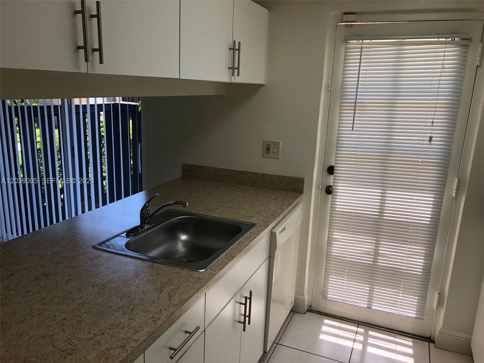 10808 N Kendall Dr # 4, Miami FL 33176
