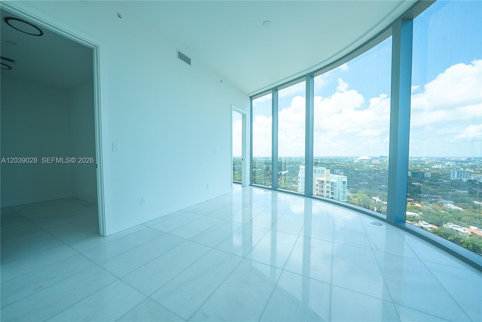 175 SE 25th Rd # 2704, Miami FL 33129