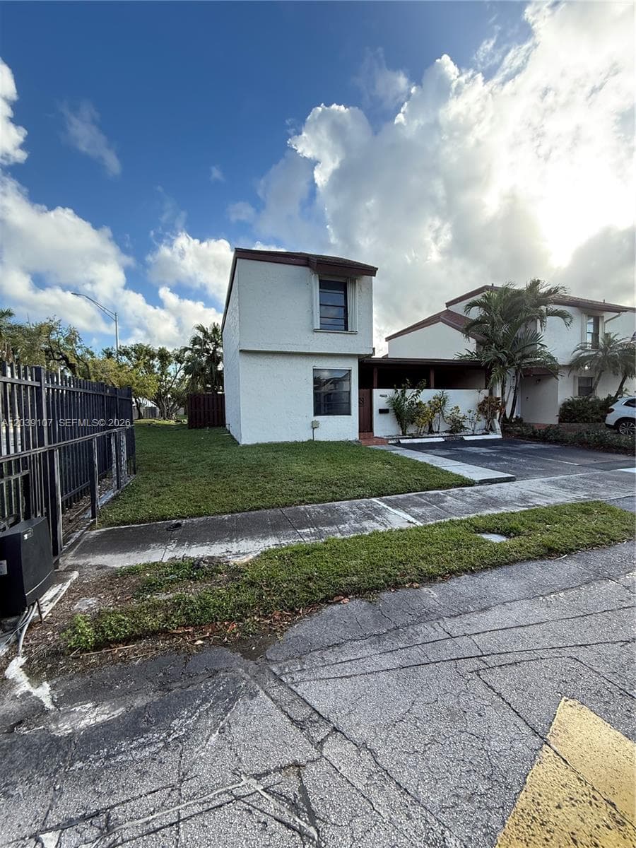 9700 NW 6th Ln # 9700, Miami FL 33172