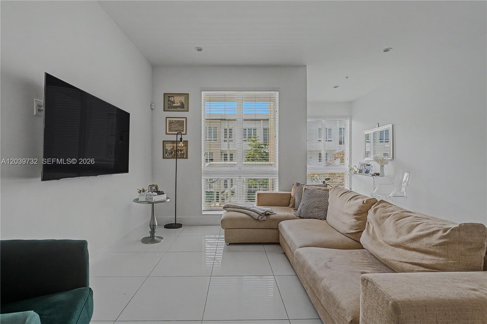 10260 NW 63 Terrace # 213, Miami FL 33178