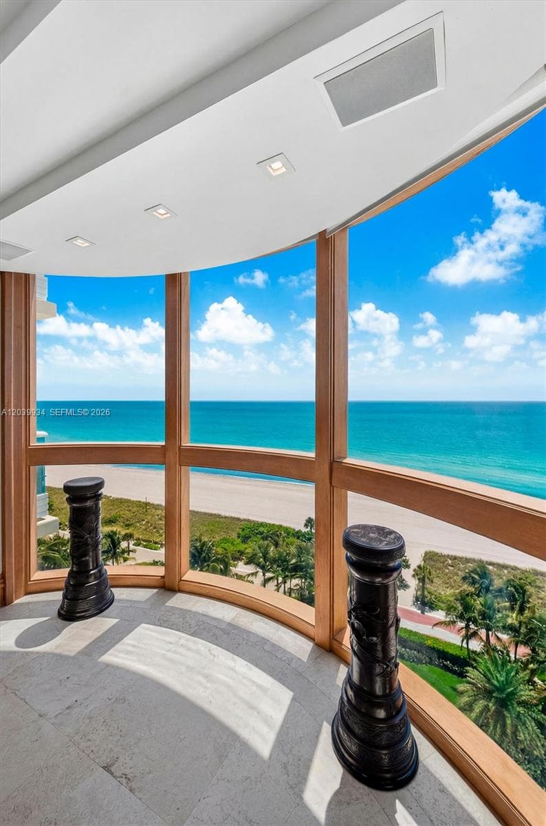 5025 Collins Ave # 1105, Miami Beach FL 33140