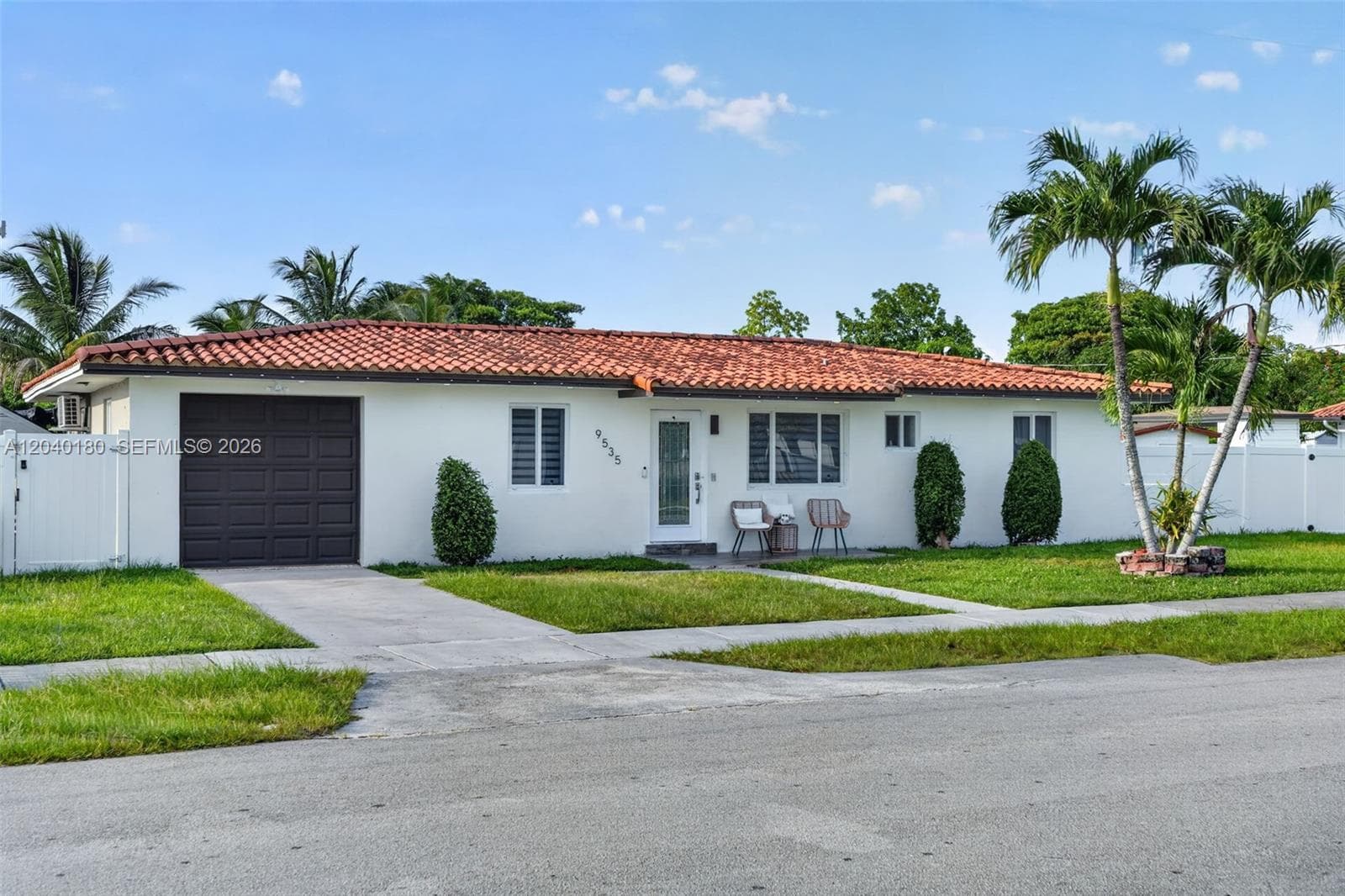 9535 SW 42nd St, Miami FL 33165