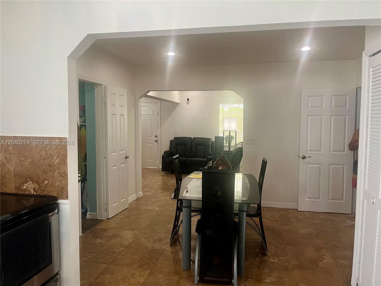521 NW 32nd Pl, Miami FL 33125