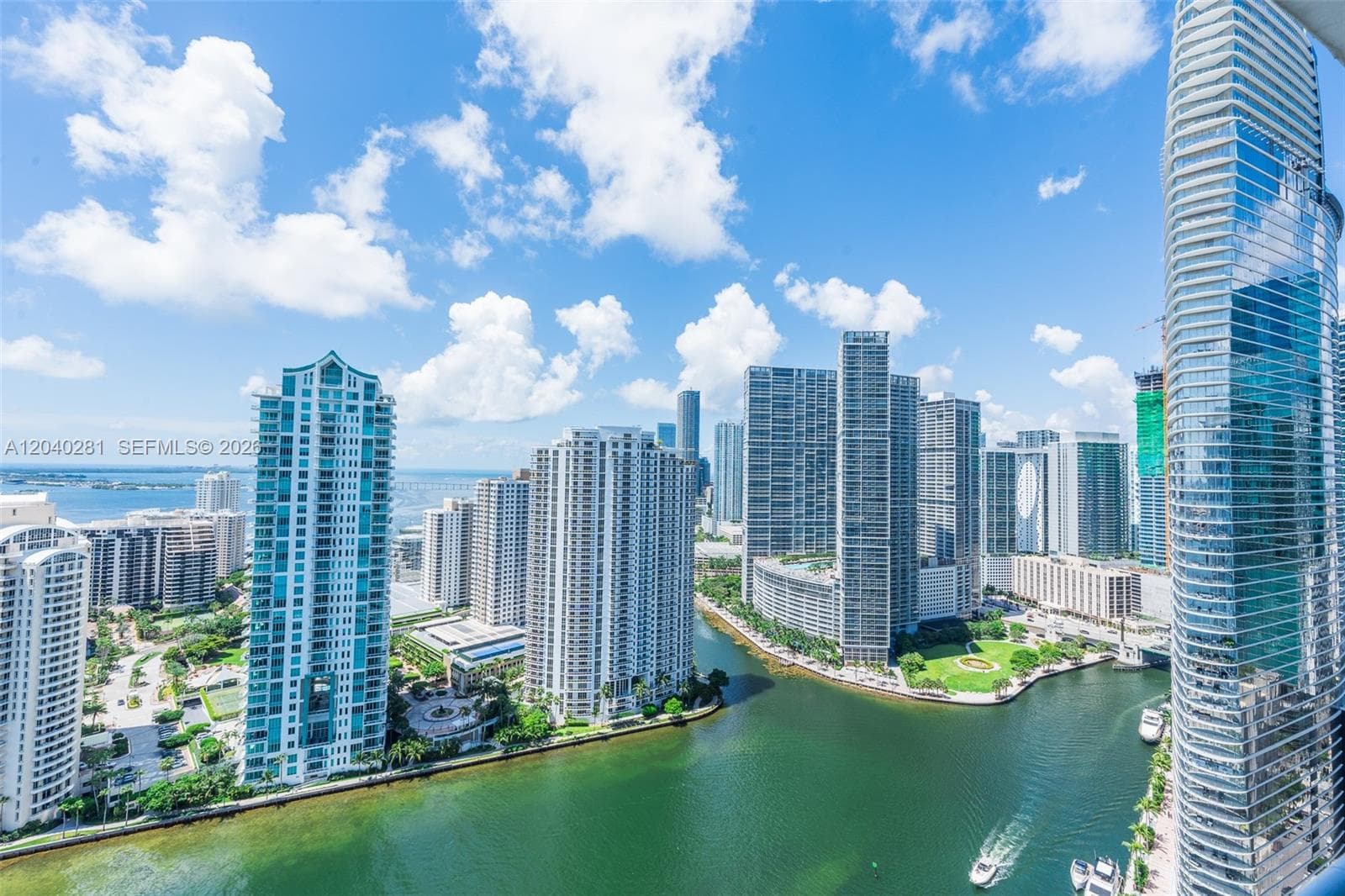325 S Biscayne Blvd # 3821, Miami FL 33131