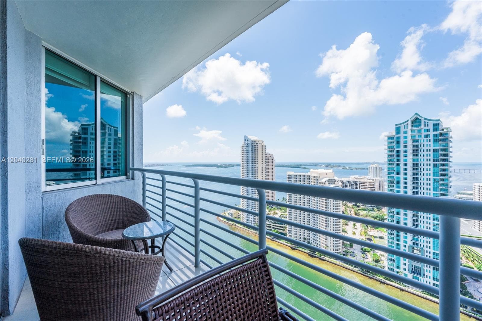 325 S Biscayne Blvd # 3821, Miami FL 33131