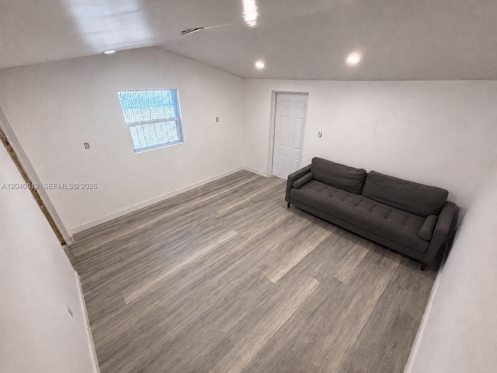 867 NW 109th St, Miami FL 33168