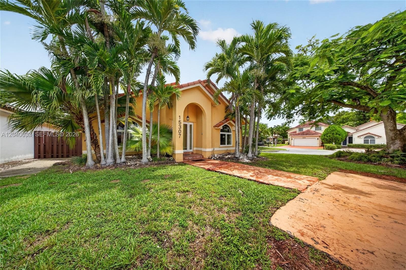 15307 SW 52nd Ter, Miami FL 33185