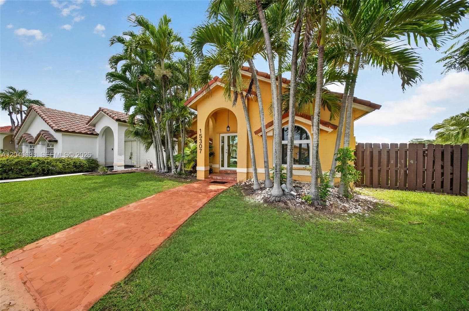 15307 SW 52nd Ter, Miami FL 33185