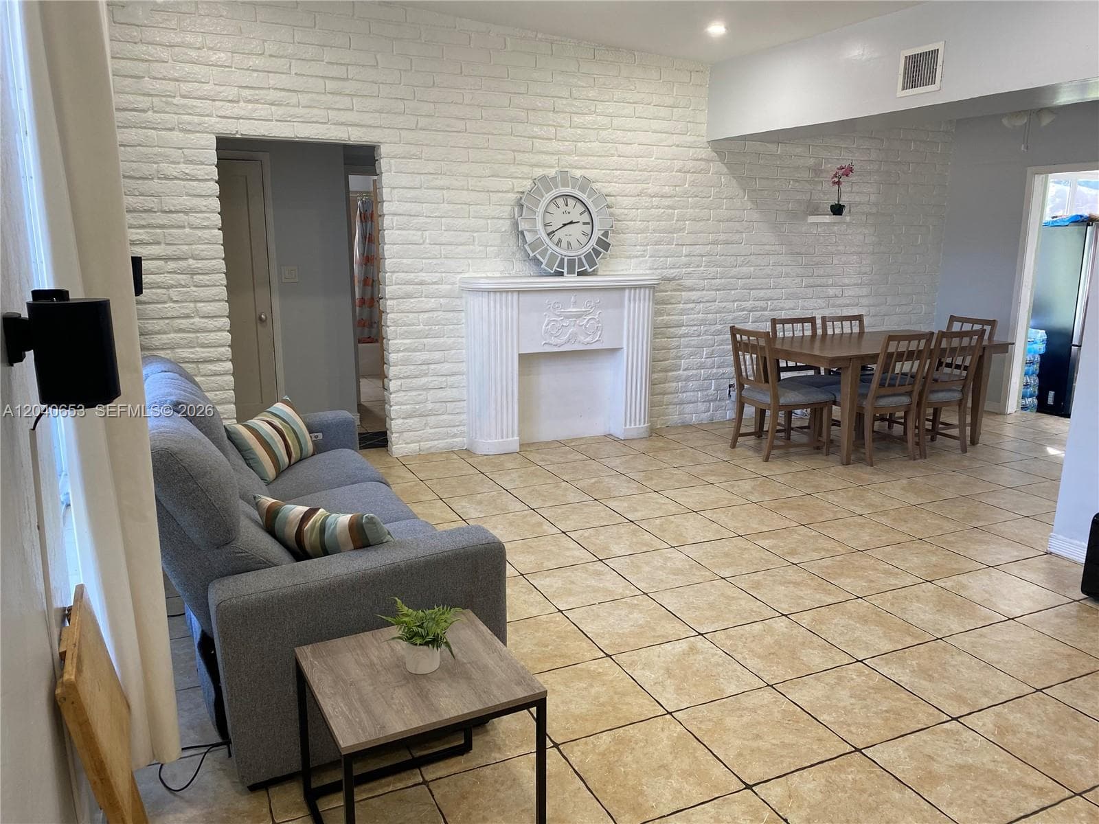 540 NW 111 St, Miami FL 33168
