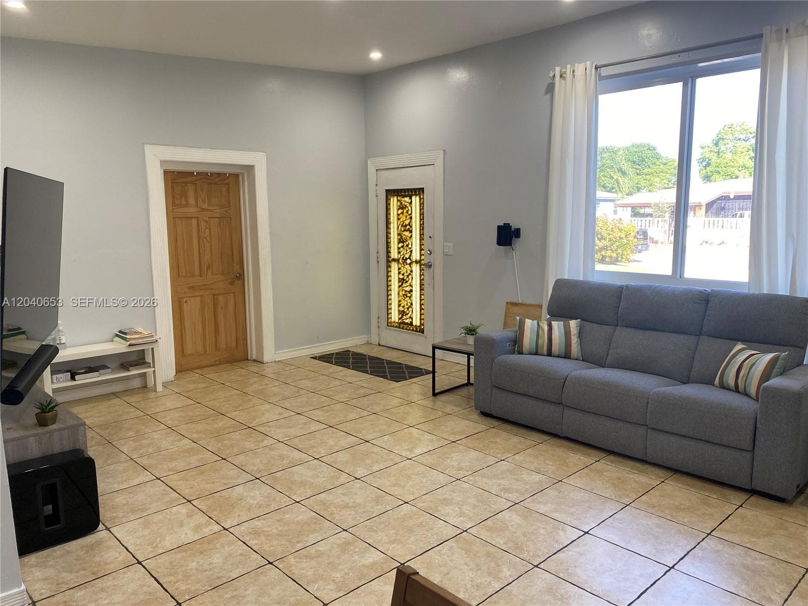 540 NW 111 St, Miami FL 33168