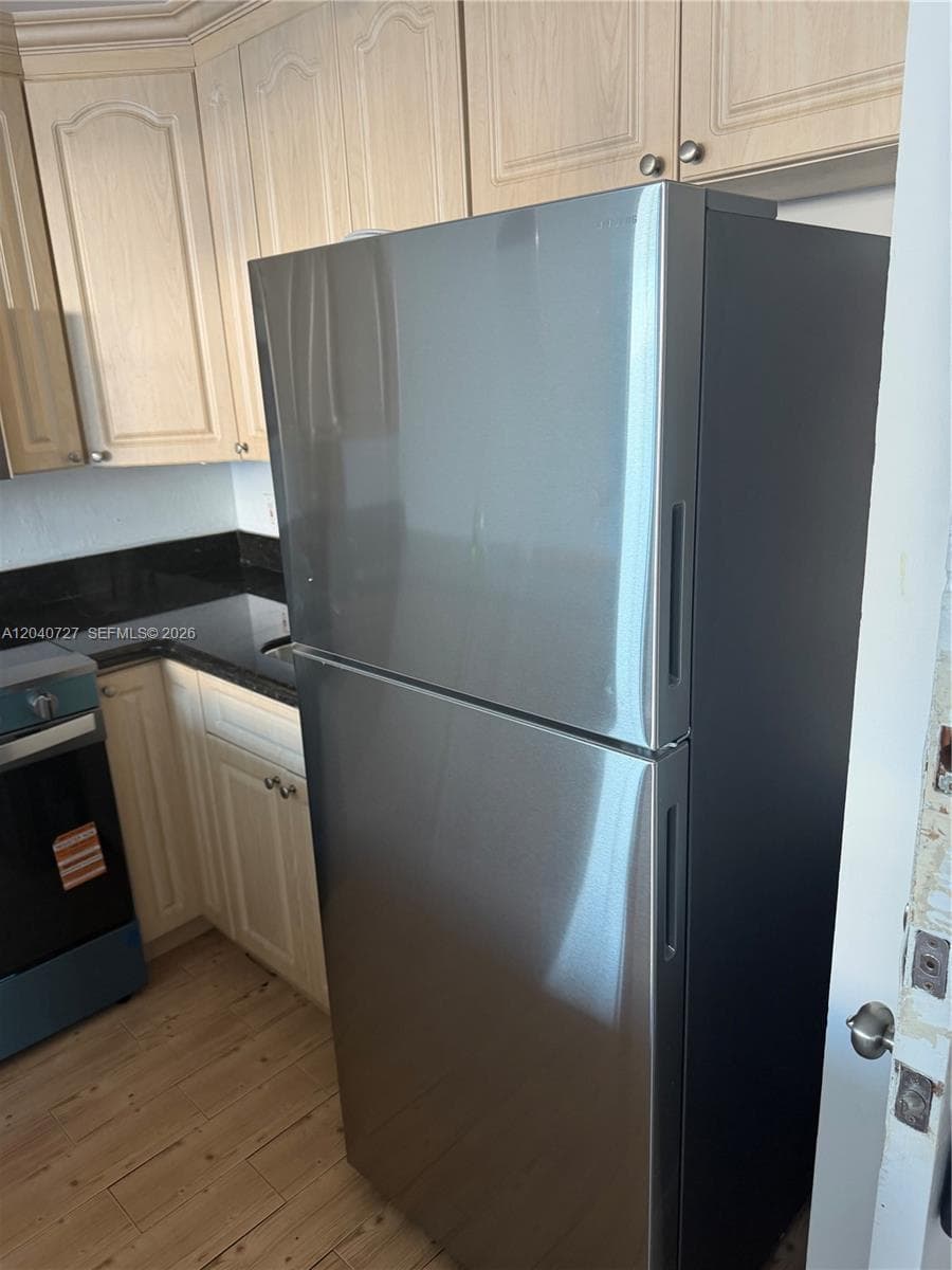 1990 Marseille Dr # 303, Miami Beach FL 33141