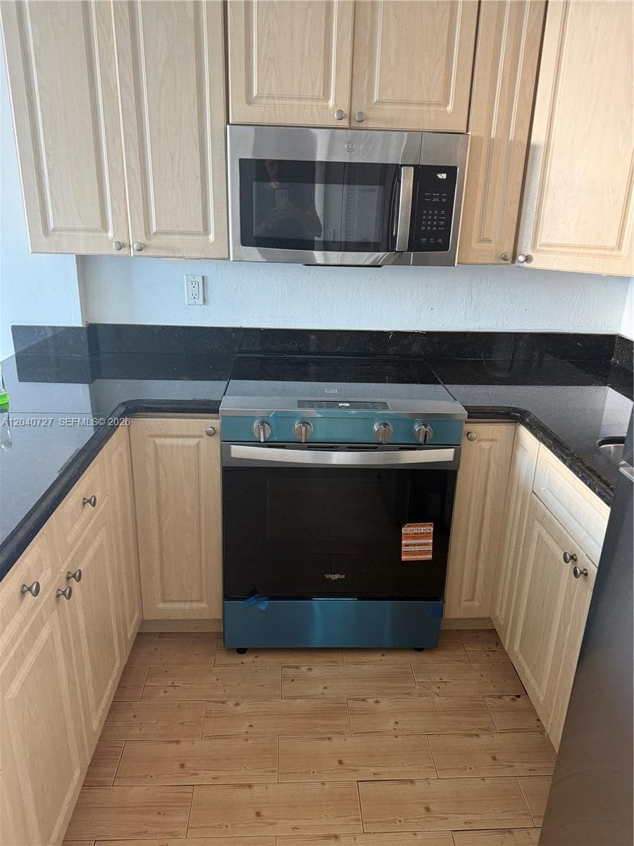 1990 Marseille Dr # 303, Miami Beach FL 33141