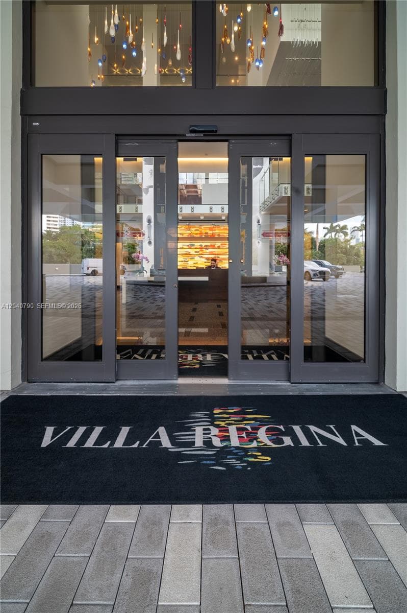 1581 Brickell Ave, Miami FL 33129
