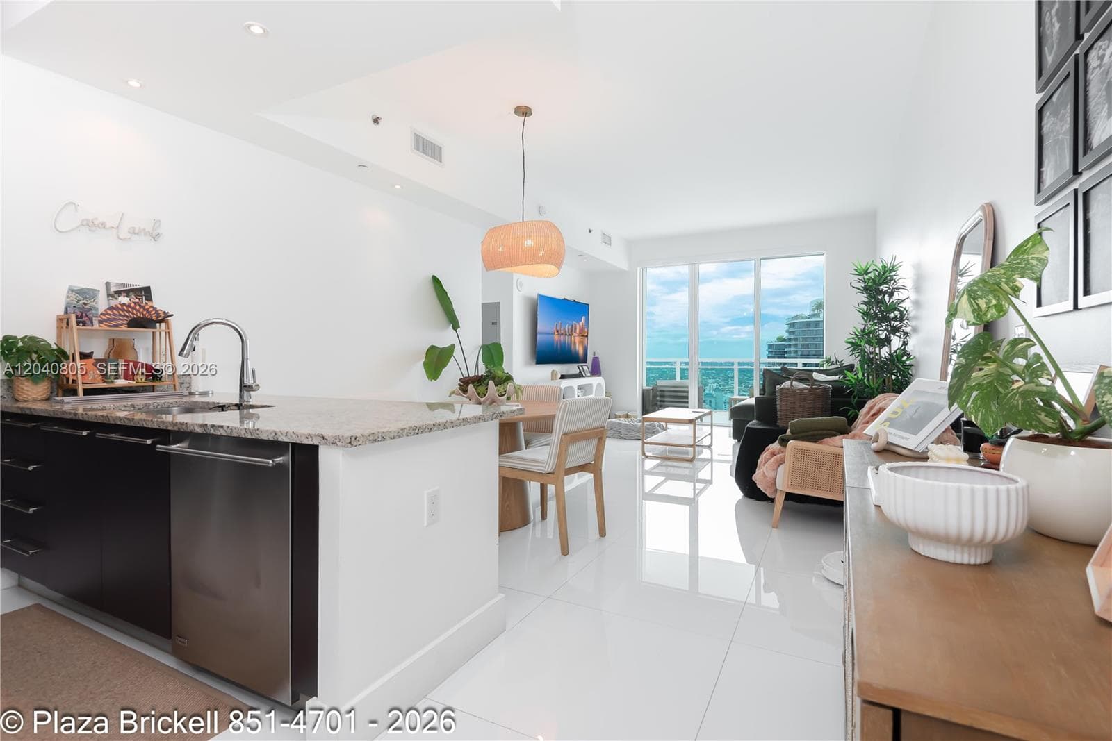 950 Brickell Bay Dr # 4701, Miami FL 33131