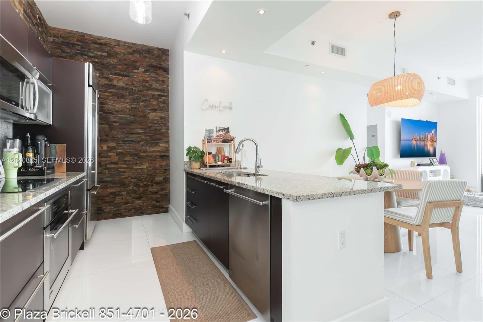 950 Brickell Bay Dr # 4701, Miami FL 33131