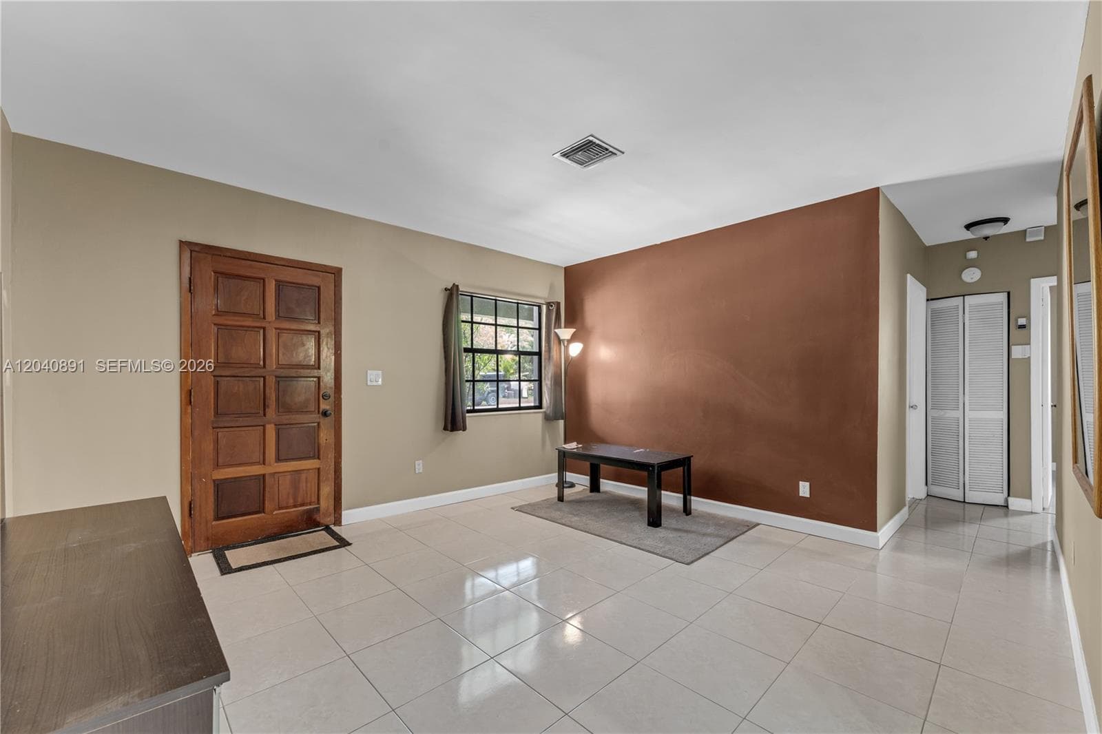 6860 SW 18th St, Miami FL 33155