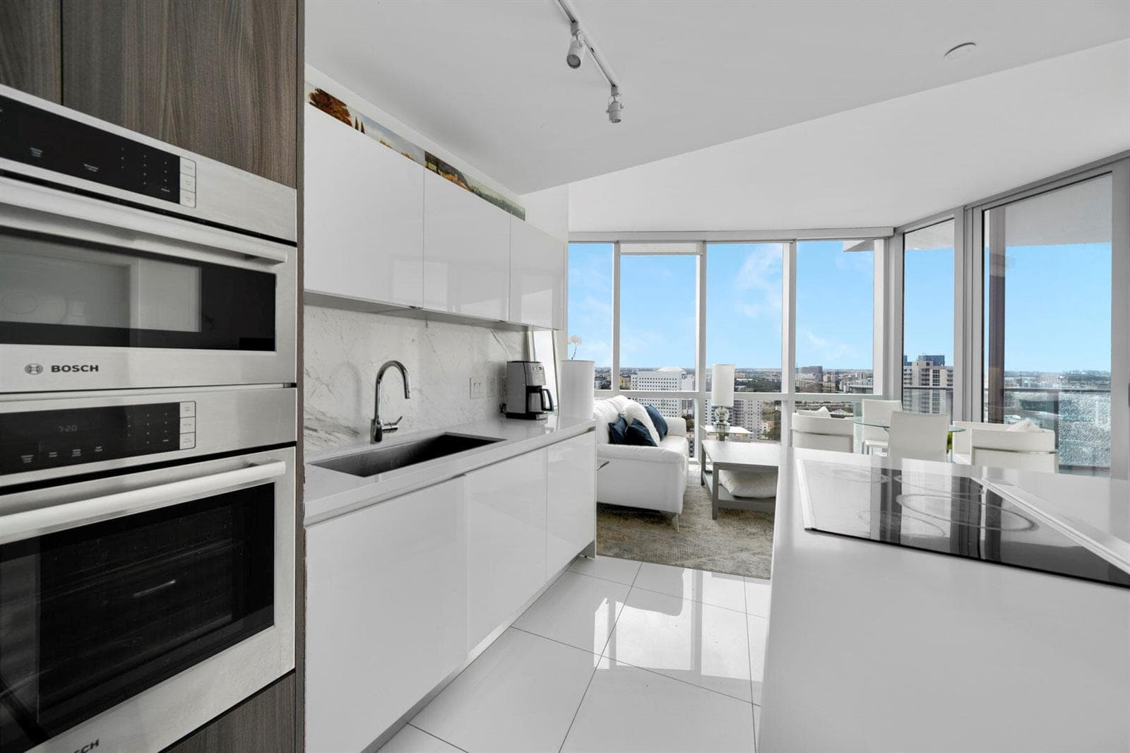 851 NE 1st Avenue # 2410, Miami FL 33132