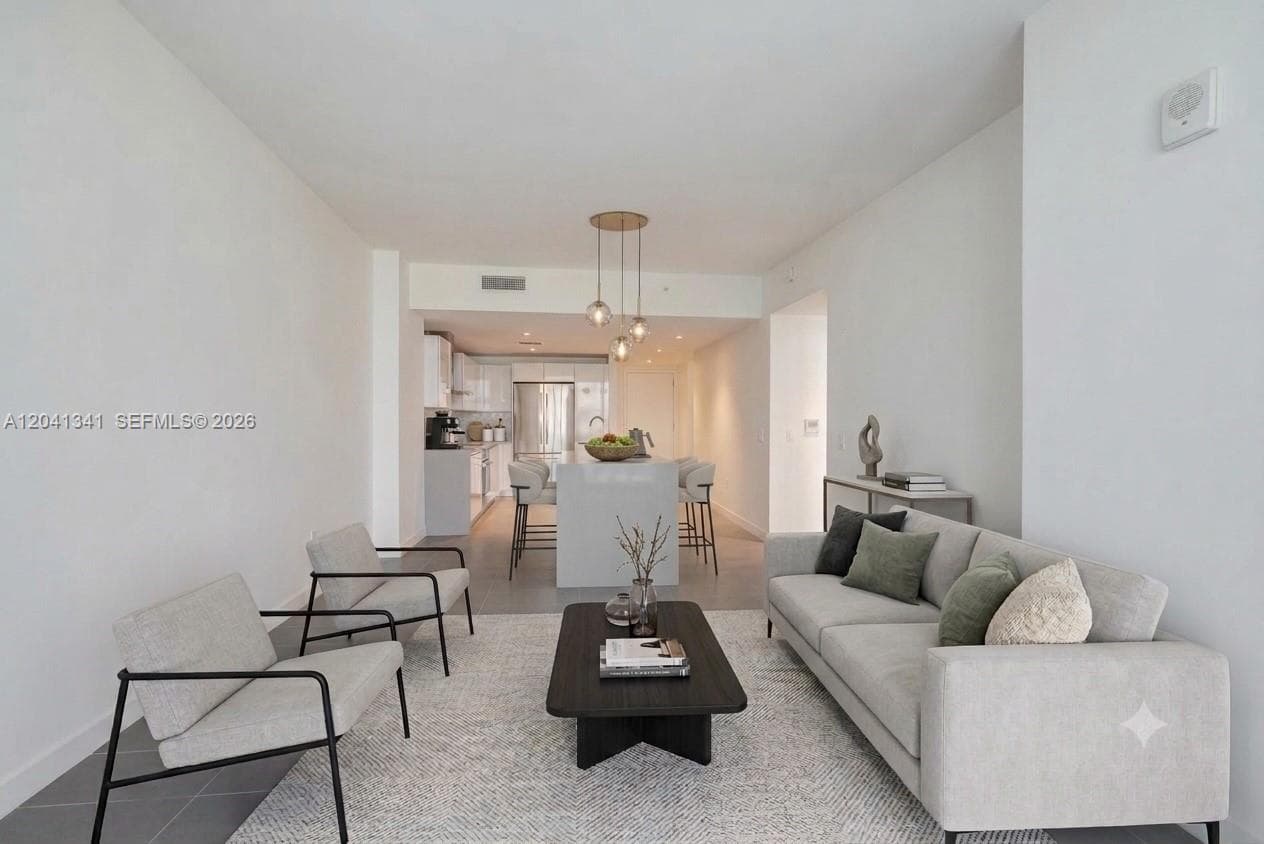 1600 NE 1st Ave # 1401, Miami FL 33132