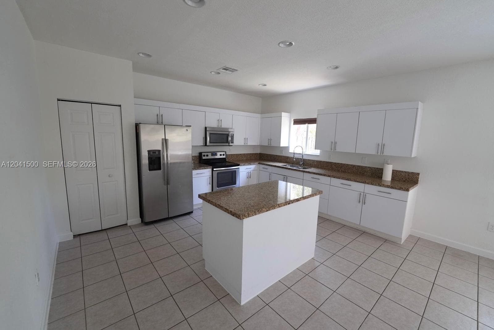 8836 SW 221 TERR, Miami FL 33190