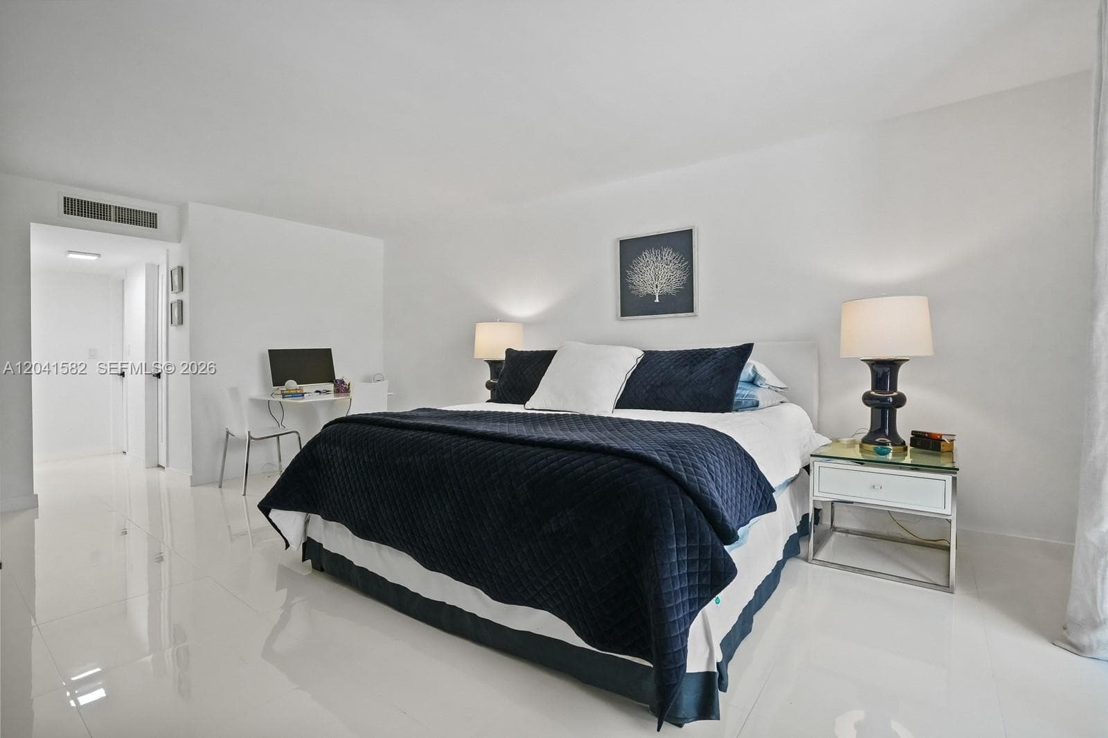 6423 Collins Ave # 203, Miami Beach FL 33141
