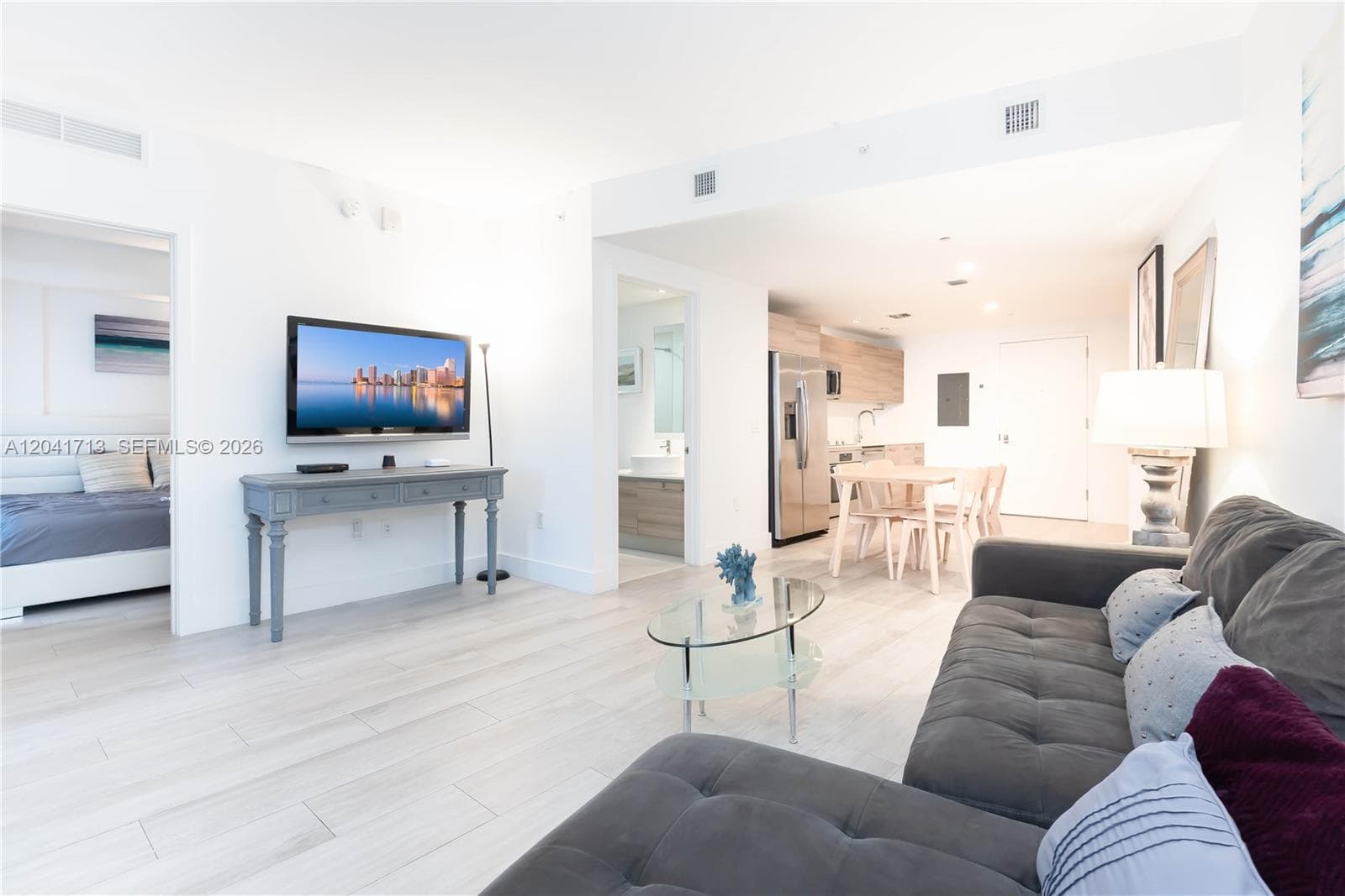 121 NE 34th St # 814, Miami FL 33137