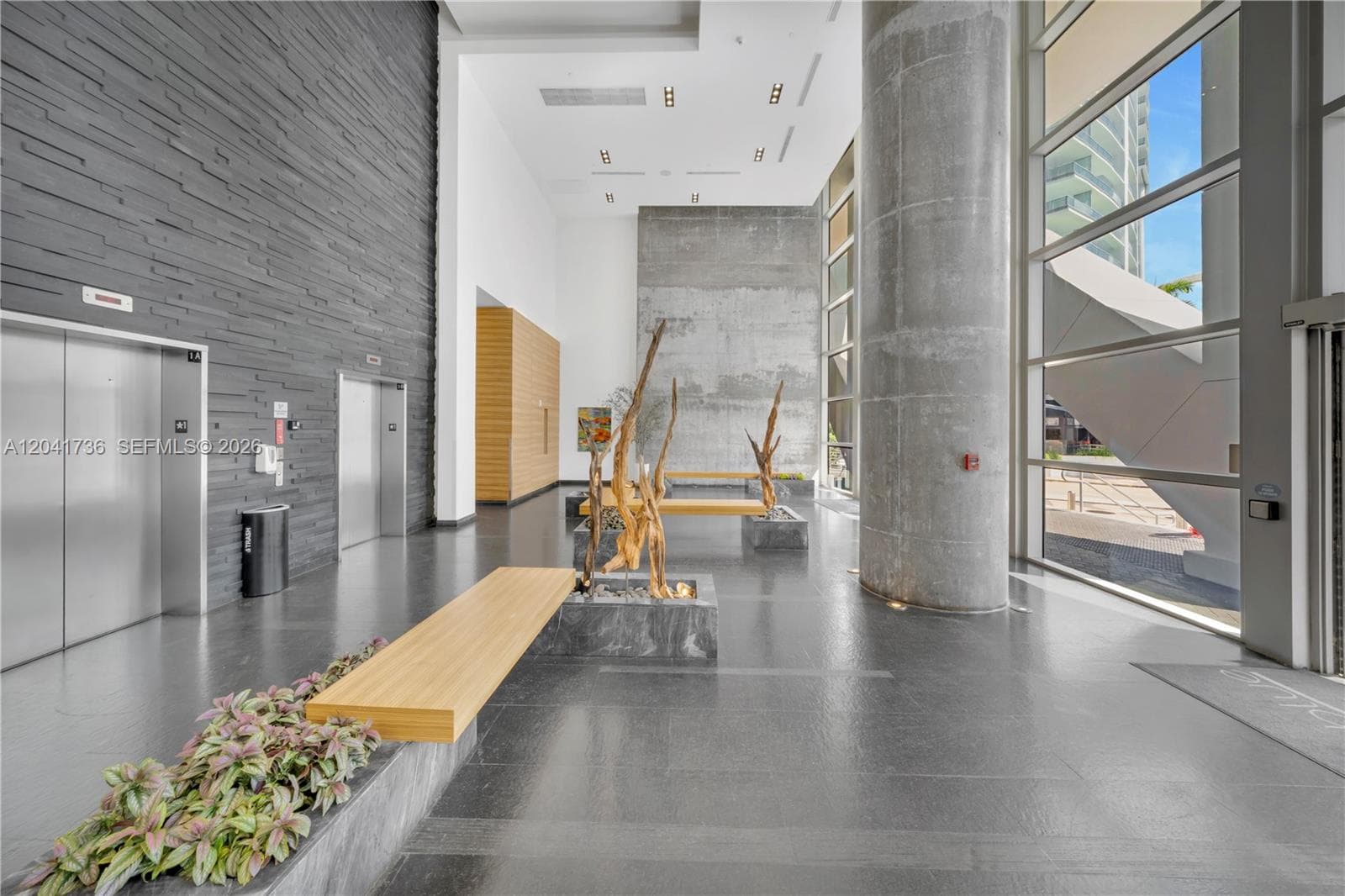888 Biscayne Blvd # 2101, Miami FL 33132