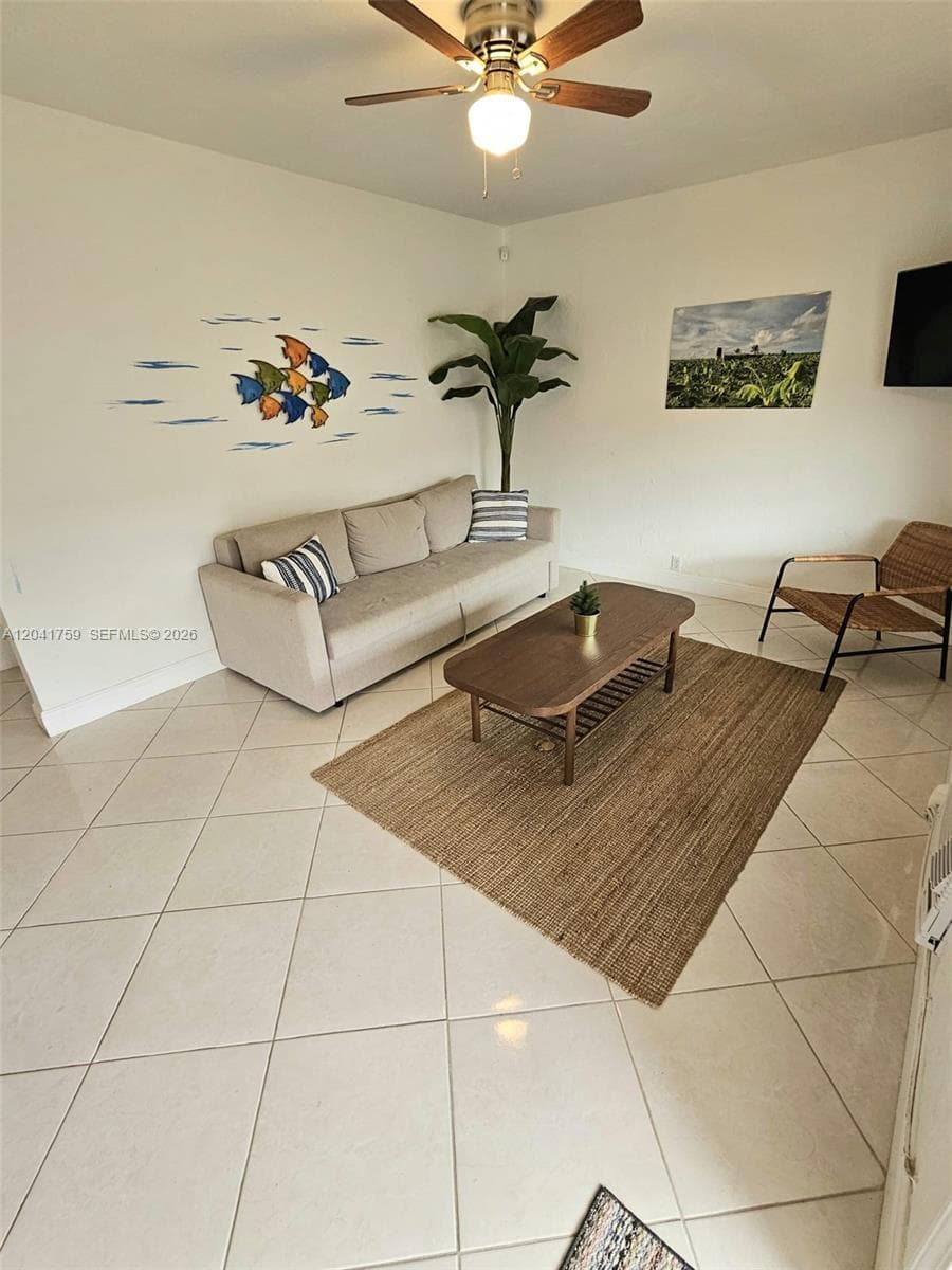 7400 Harding Ave # 22, Miami Beach FL 33141