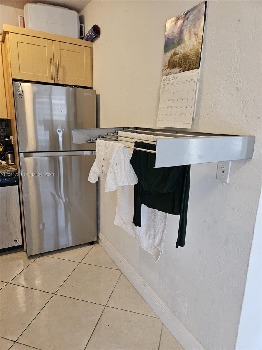 7400 Harding Ave # 22, Miami Beach FL 33141