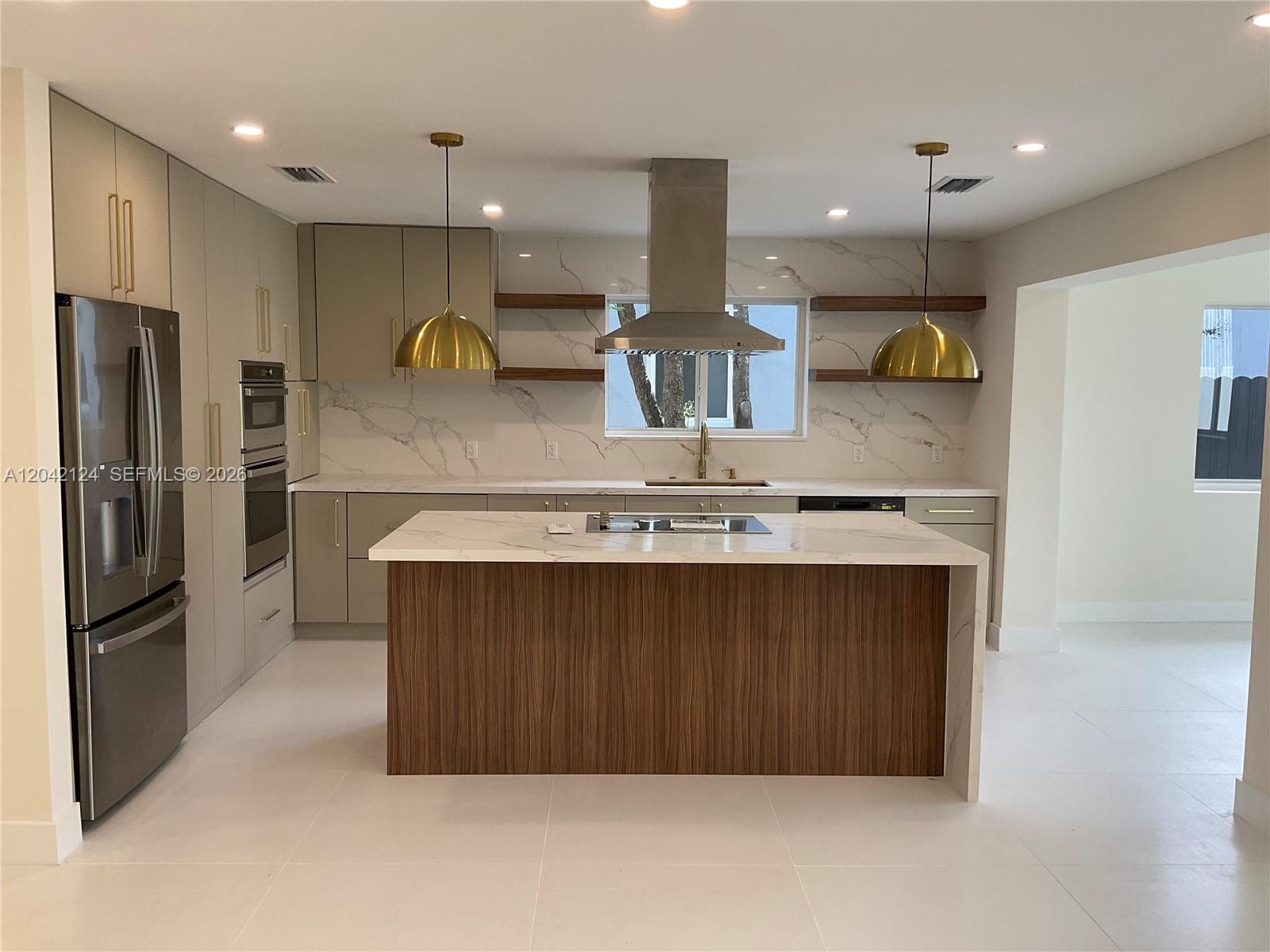 2315 NW 3rd St, Miami FL 33125