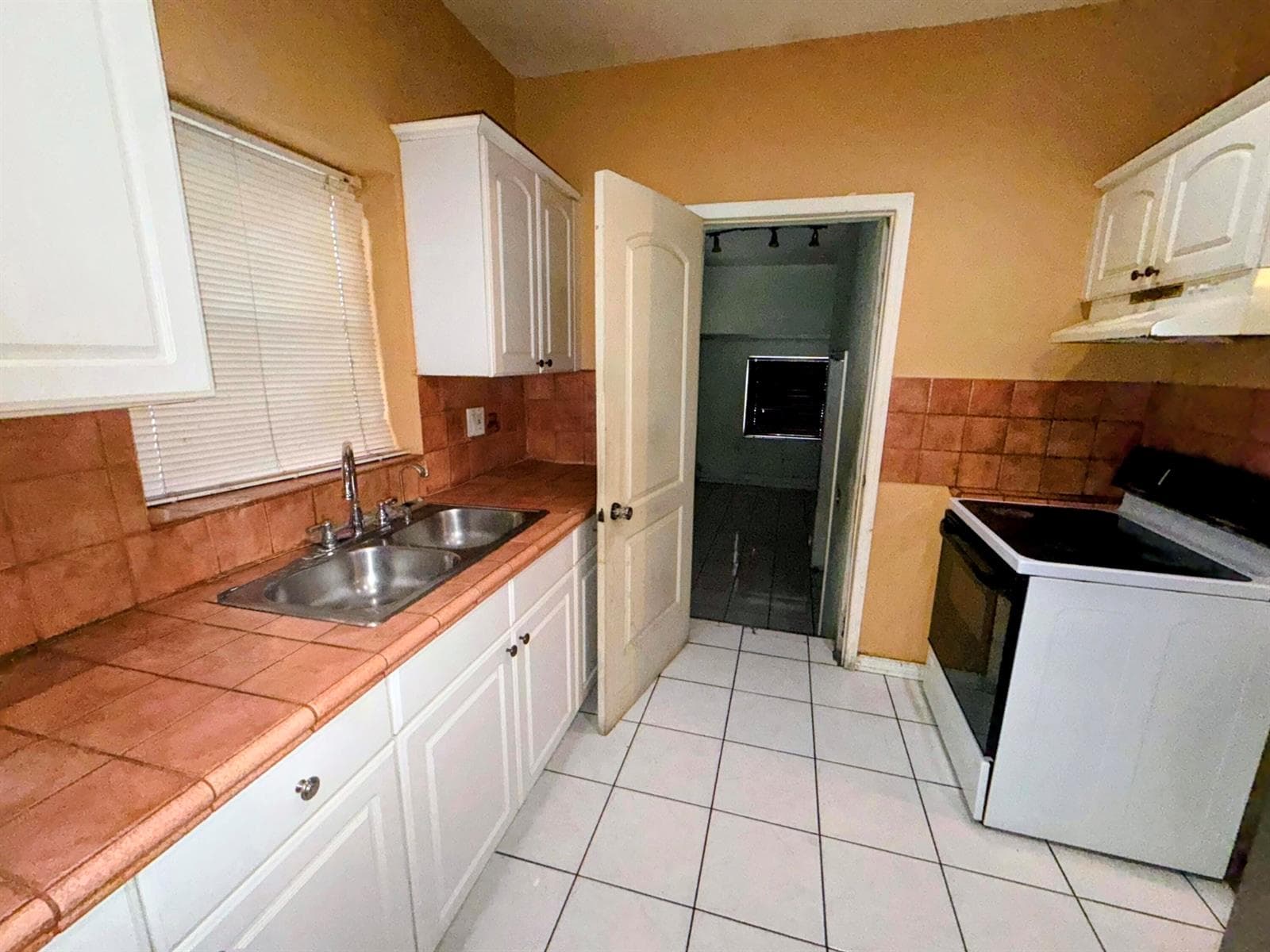 424 NE 72nd Street, Miami FL 33138