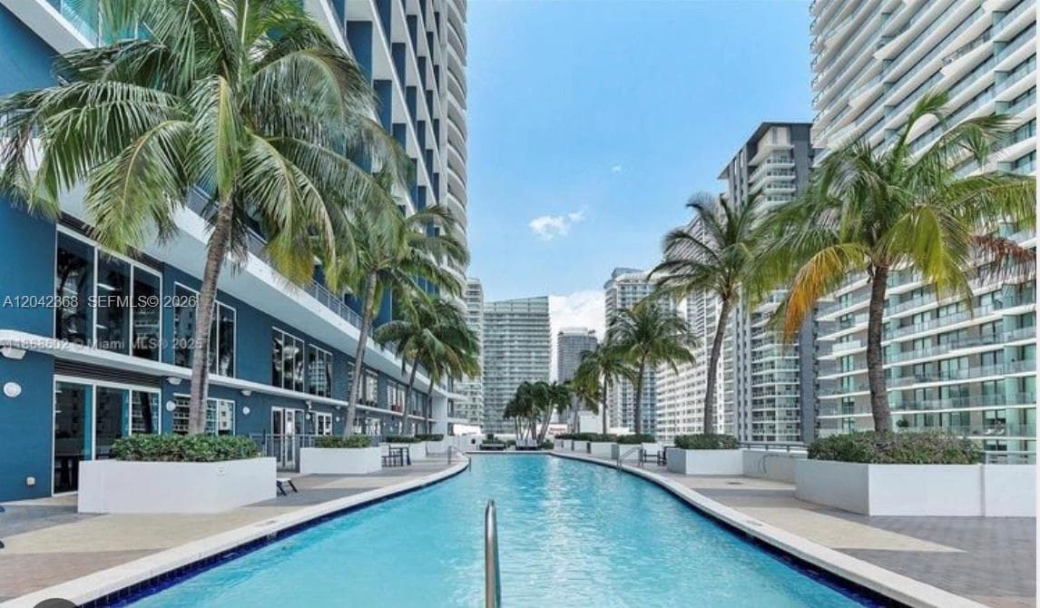 60 SW 13th St # 1621, Miami FL 33130
