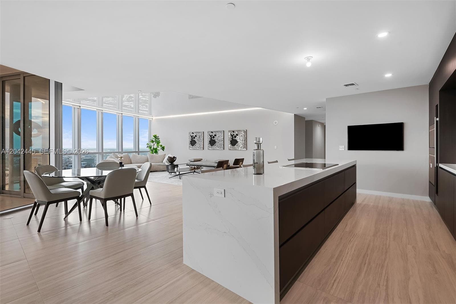 851 NE 1st Ave # 4912, Miami FL 33132