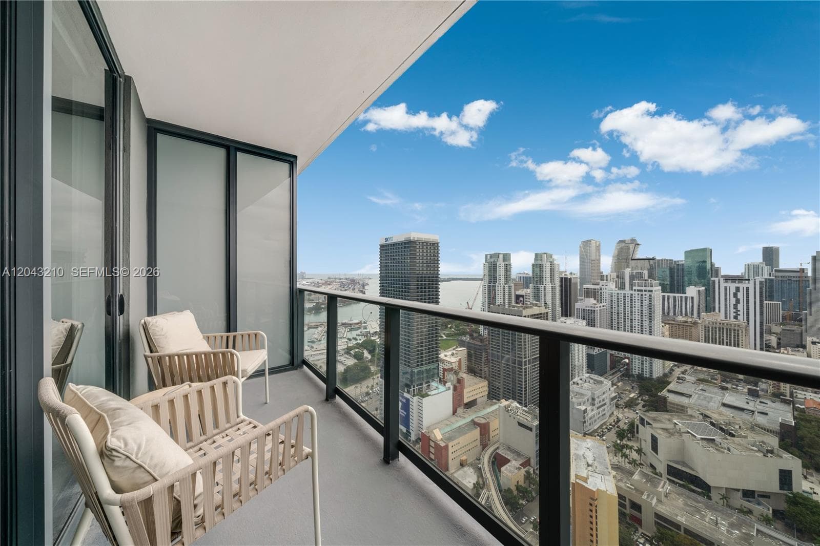 159 NE 6th St # 4212, Miami FL 33132