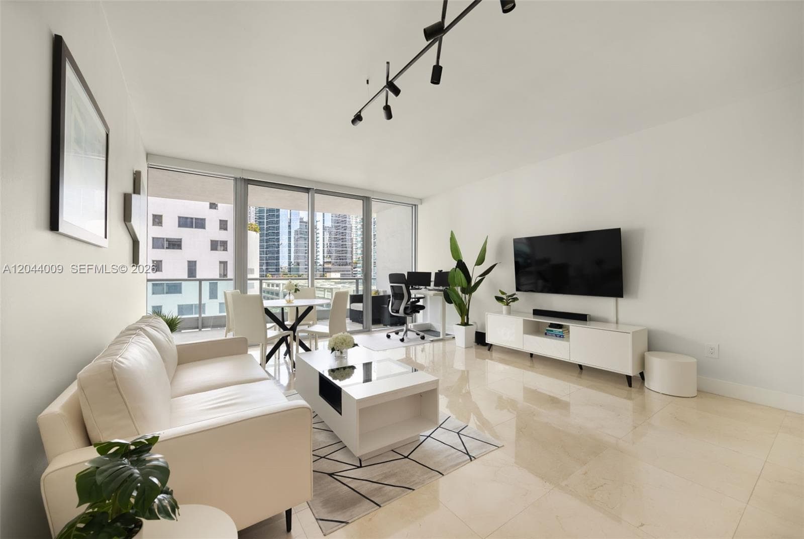 1331 Brickell Bay Dr # 904, Miami FL 33131