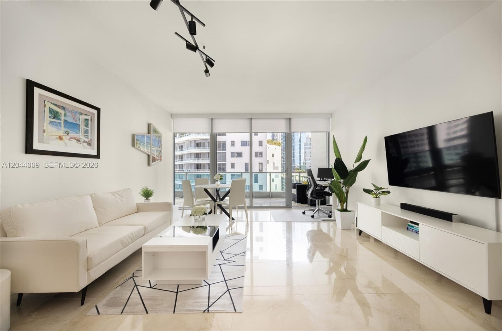 1331 Brickell Bay Dr # 904, Miami FL 33131