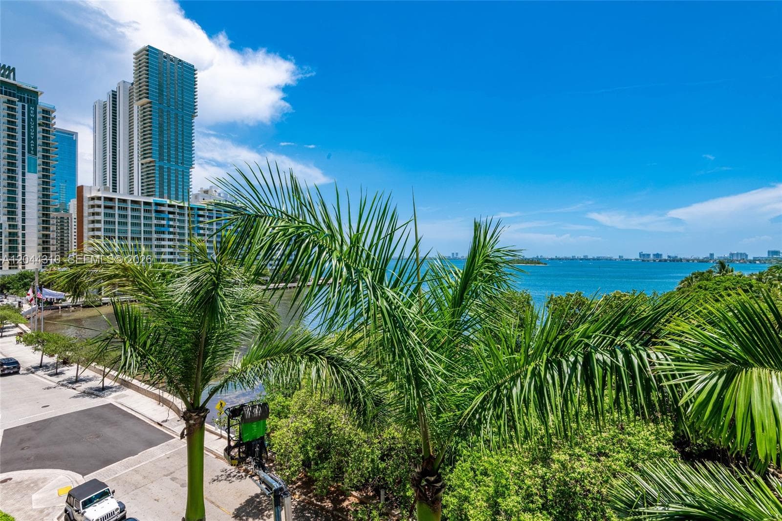 2000 N Bayshore Dr # 516, Miami FL 33137