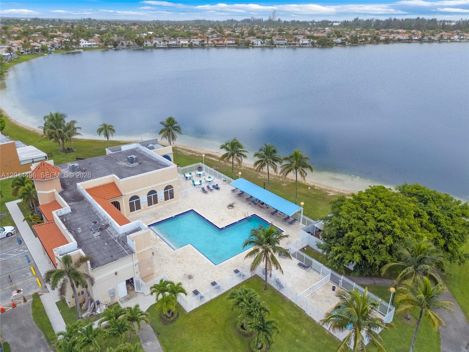 12427 NW 7th Ln, Miami FL 33182