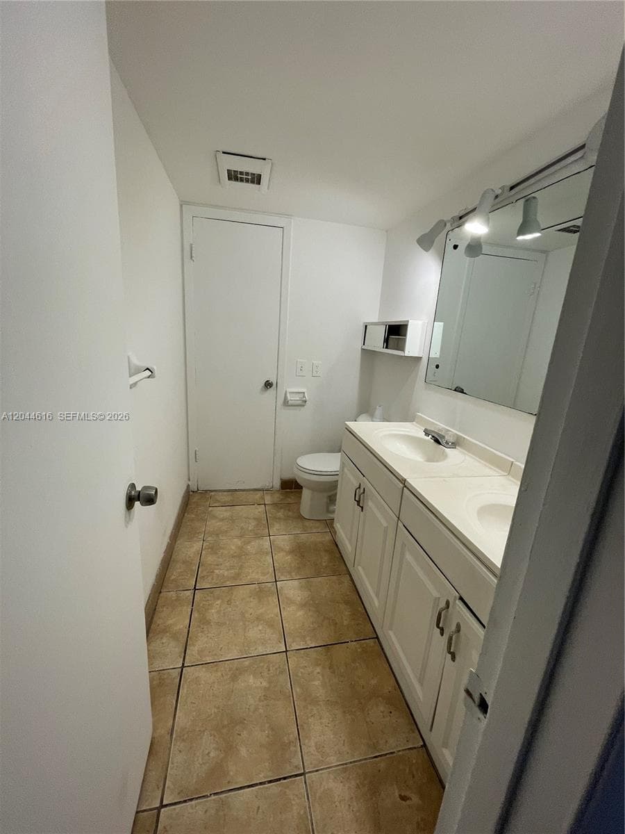 7841 Dunham Blvd # 6, Miami FL 33138