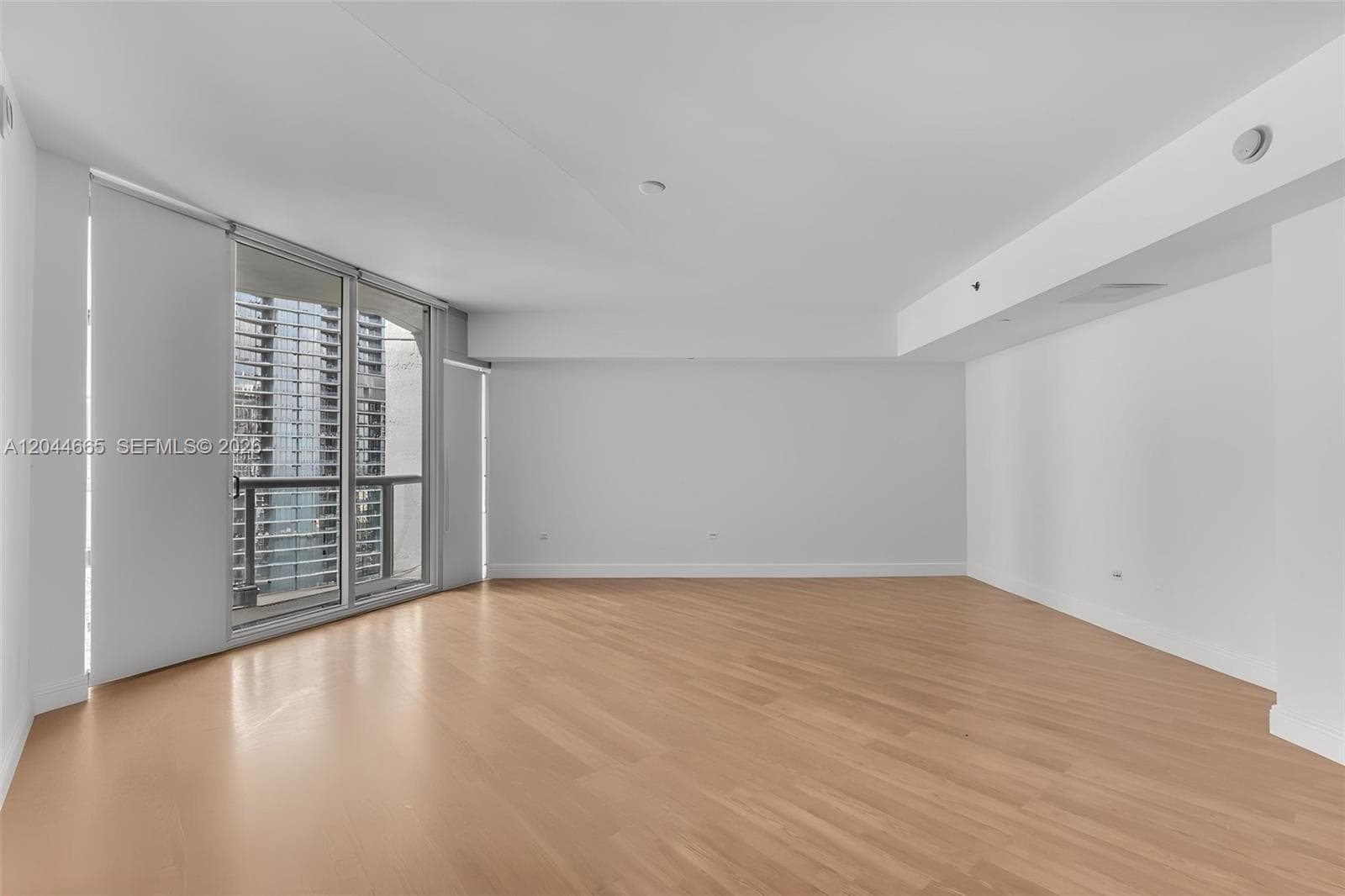 475 Brickell Ave # 2508, Miami FL 33131