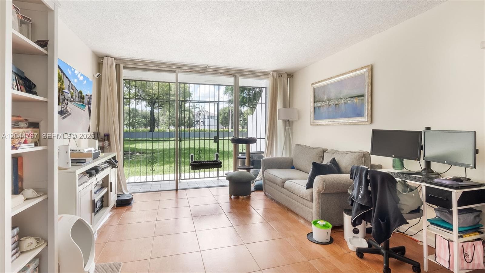 110 Fontainebleau Blvd # 101, Miami FL 33172