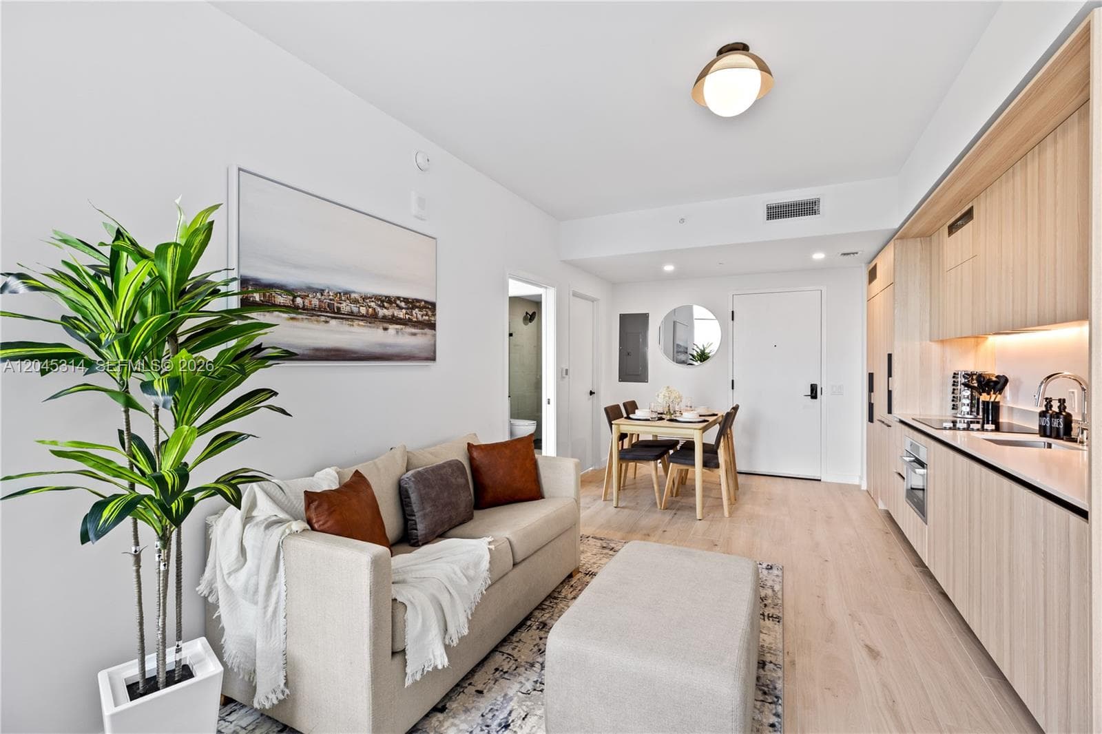 225 N Miami Ave # 1102, Miami FL 33128