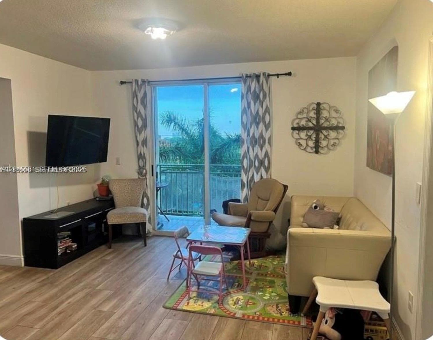 3500 Coral Way # 513, Miami FL 33145